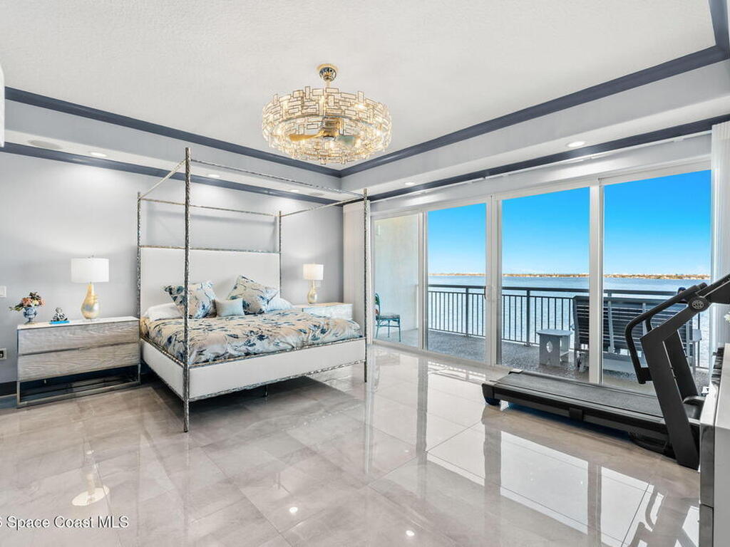 1465 S Harbor City Boulevard, Melbourne, FL 32901