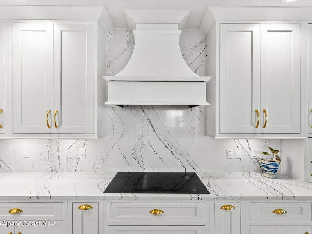 1465 S Harbor City Boulevard, Melbourne, FL 32901