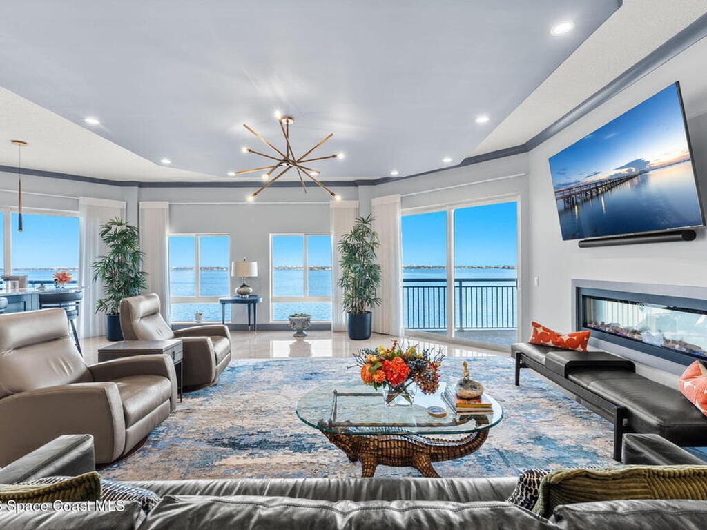 1465 S Harbor City Boulevard, Melbourne, FL 32901