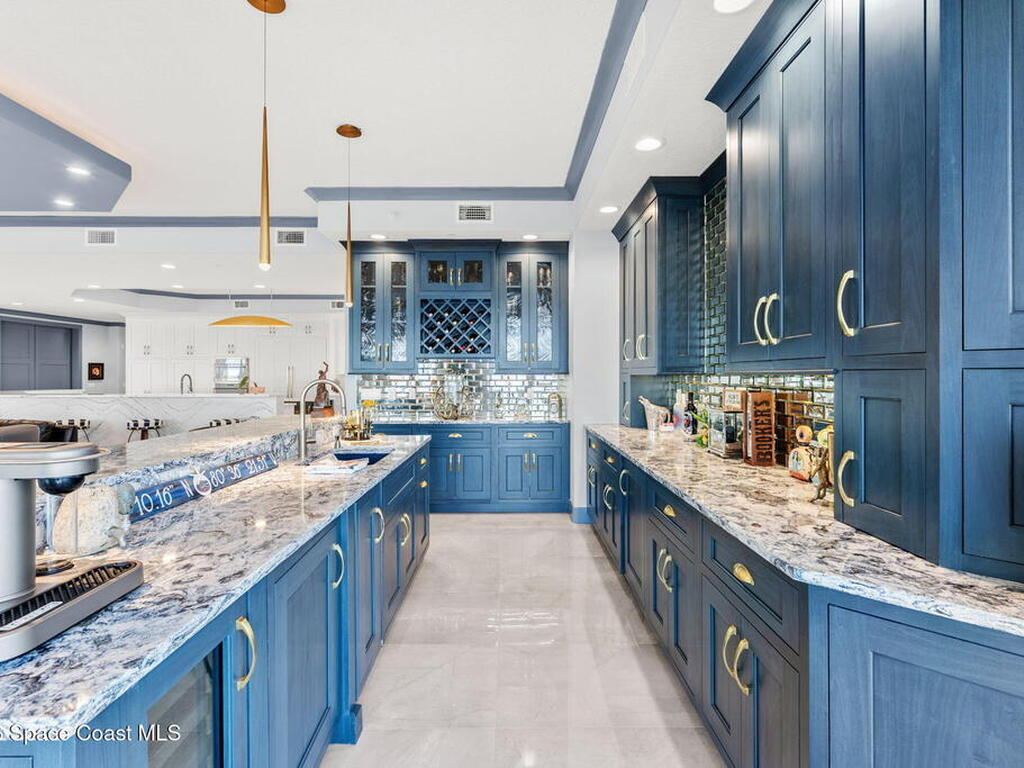 1465 S Harbor City Boulevard, Melbourne, FL 32901