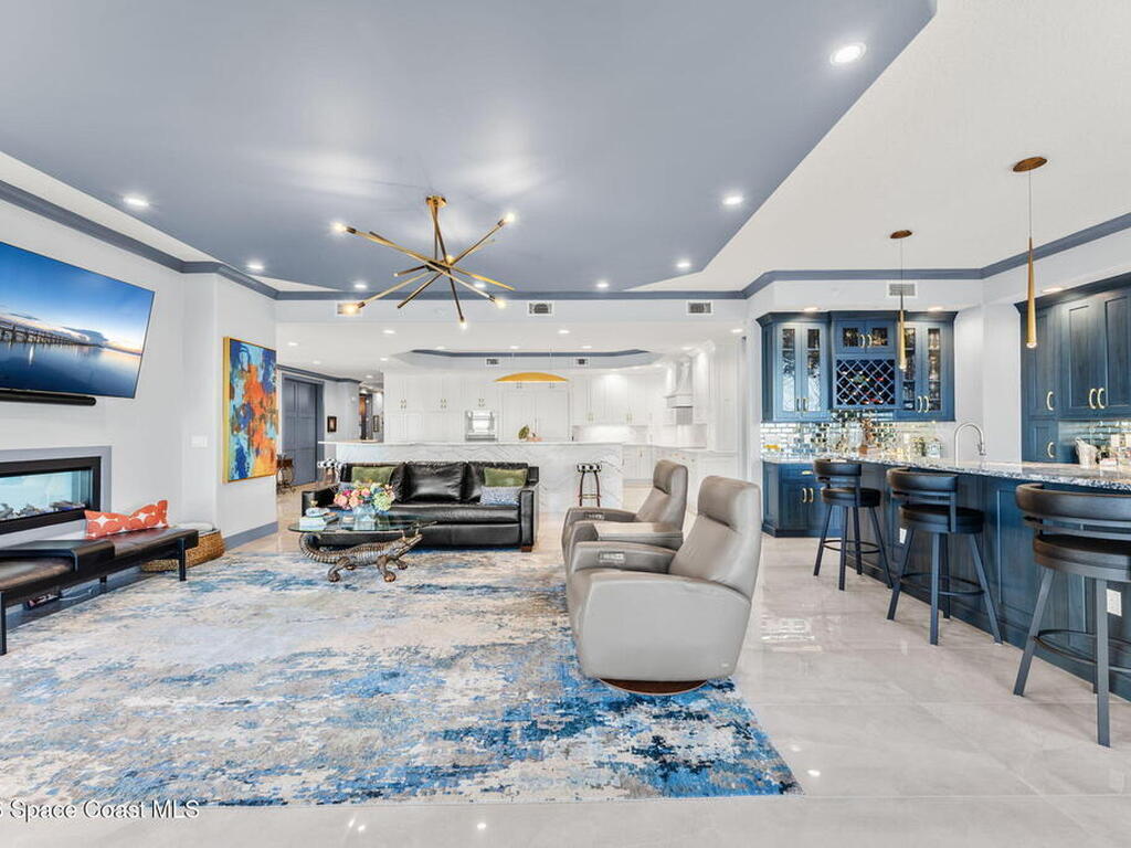 1465 S Harbor City Boulevard, Melbourne, FL 32901