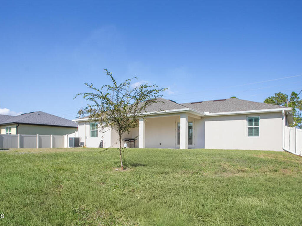 612 Osmosis Drive, Palm Bay, FL 32908