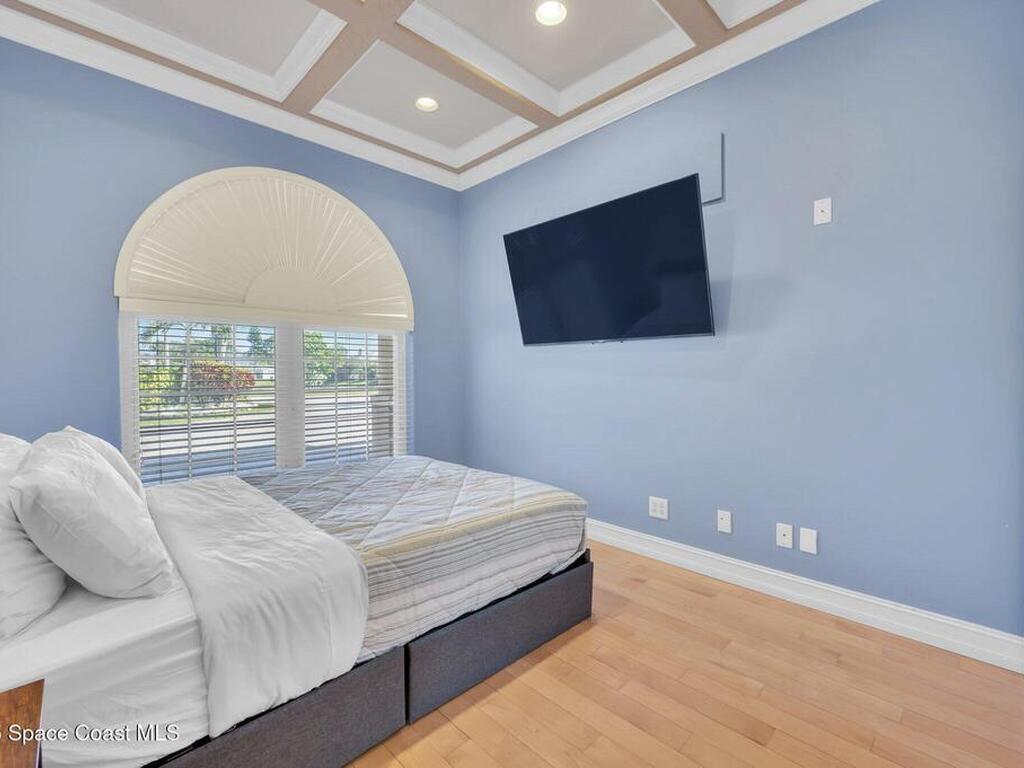 7 Cove View Court, Cocoa Beach, FL 32931