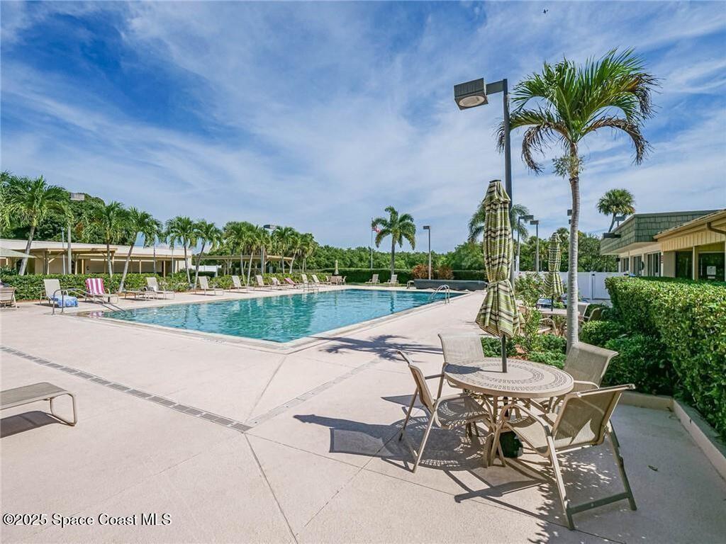 40 Vista Gardens Trail, Vero Beach, FL 32962