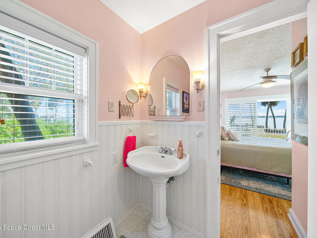 1887 Rockledge Drive, Rockledge, FL 32955