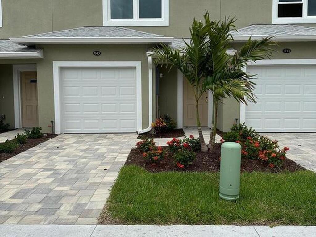 833 Paddleboard Court, Melbourne, FL 32935