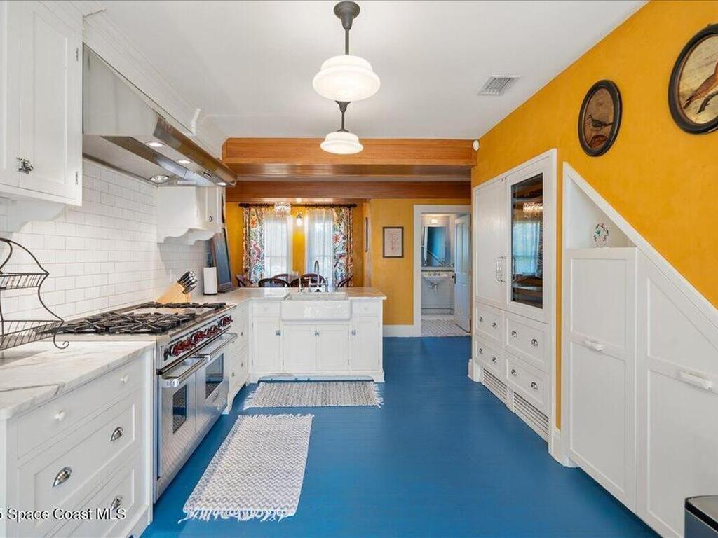 241 N Indian River Drive, Cocoa, FL 32922