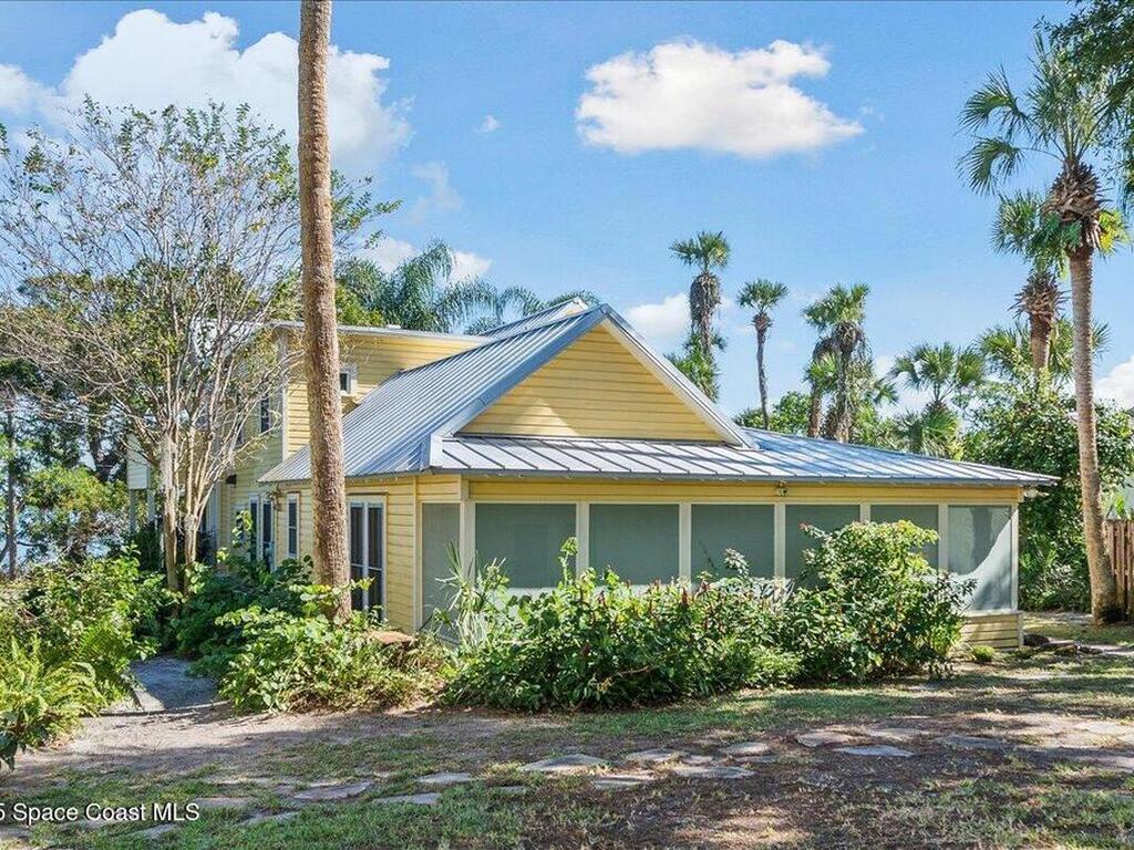 241 N Indian River Drive, Cocoa, FL 32922