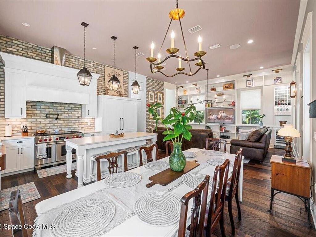 241 N Indian River Drive, Cocoa, FL 32922