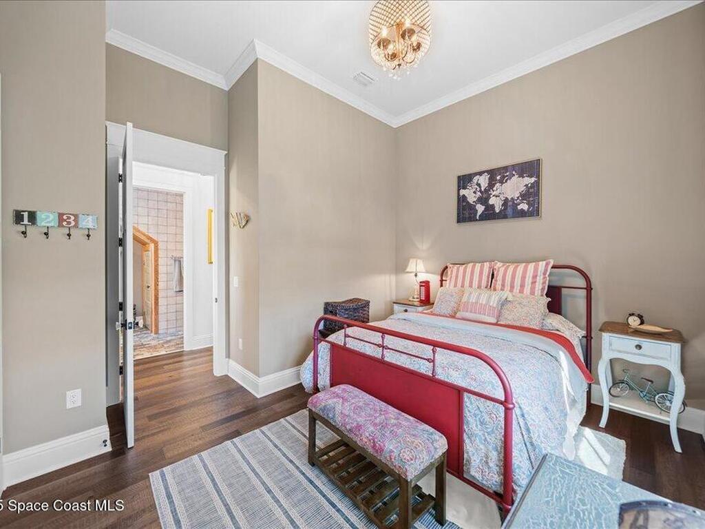 241 N Indian River Drive, Cocoa, FL 32922