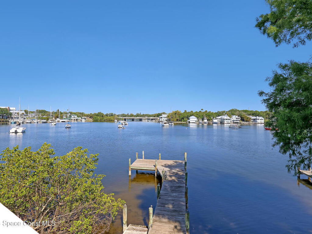 940 W Whitmire Drive, Melbourne, FL 32935