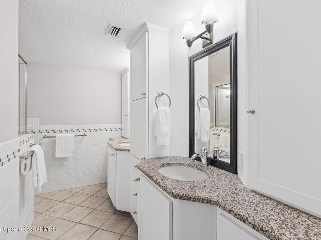 940 W Whitmire Drive, Melbourne, FL 32935