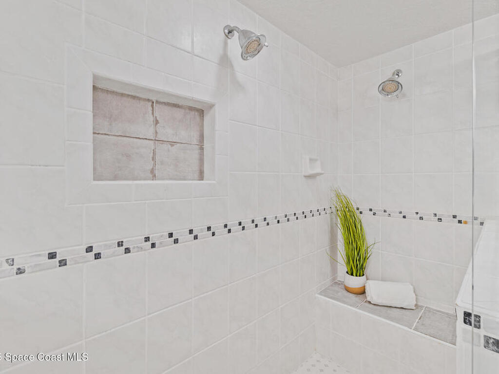 940 W Whitmire Drive, Melbourne, FL 32935