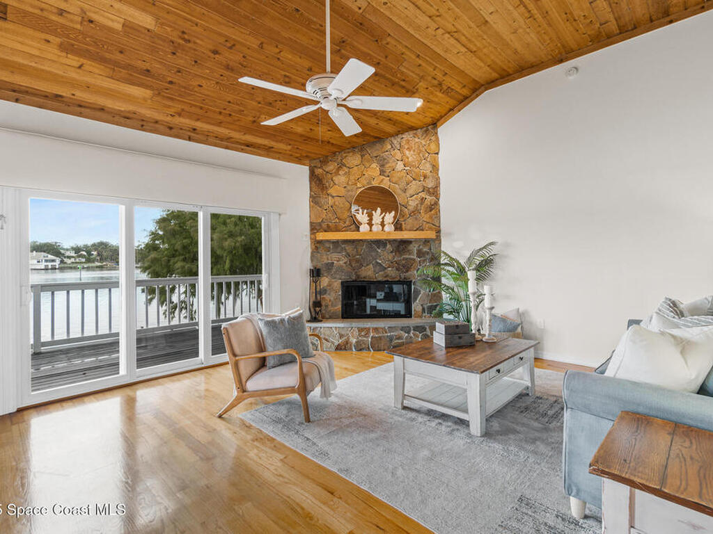 940 W Whitmire Drive, Melbourne, FL 32935