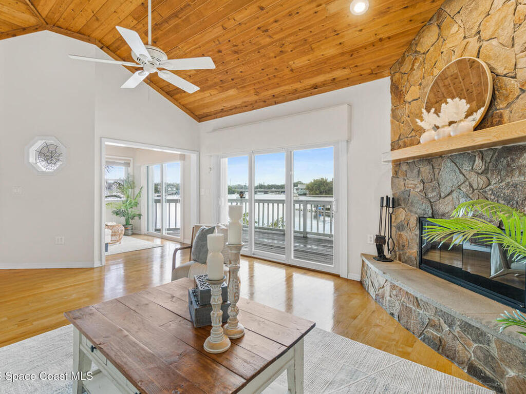 940 W Whitmire Drive, Melbourne, FL 32935