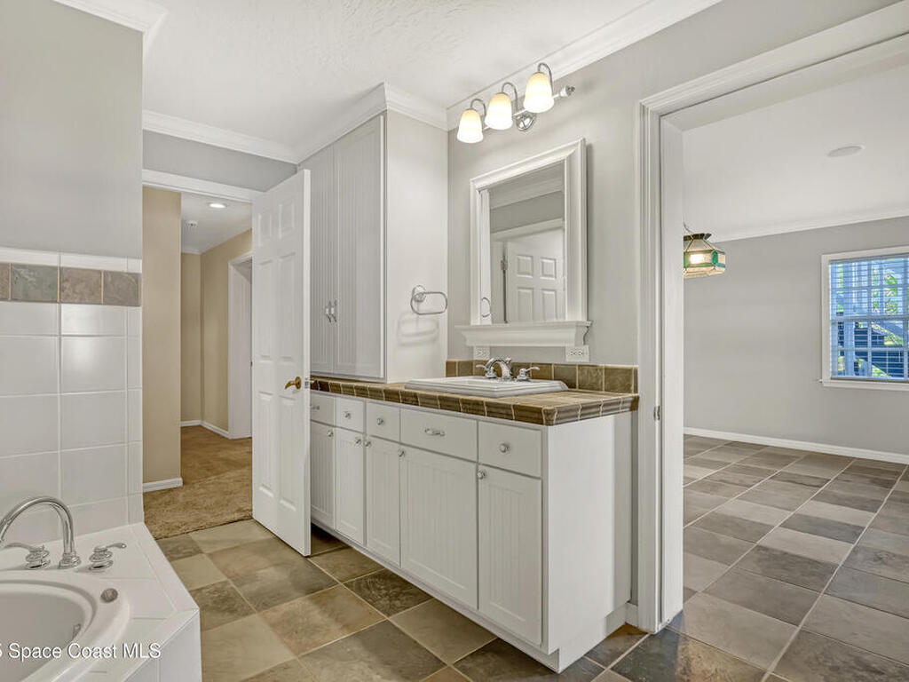 940 W Whitmire Drive, Melbourne, FL 32935