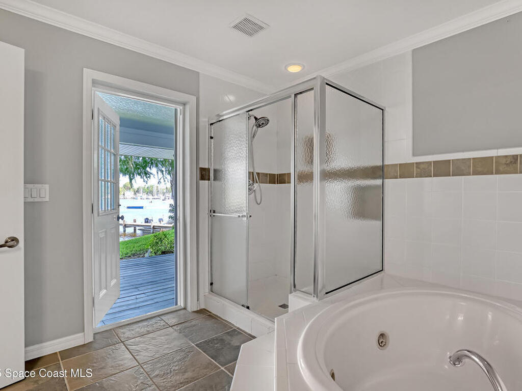 940 W Whitmire Drive, Melbourne, FL 32935