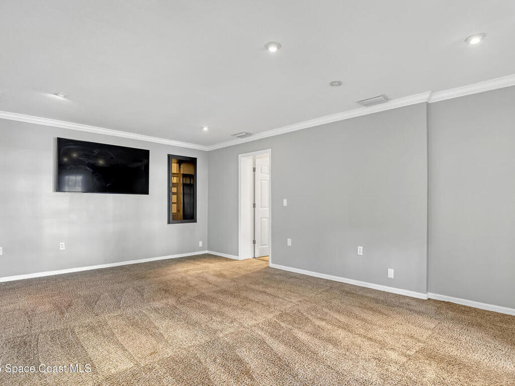 940 W Whitmire Drive, Melbourne, FL 32935