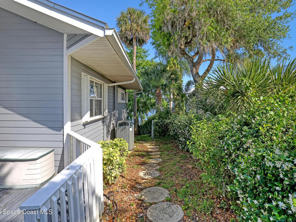 940 W Whitmire Drive, Melbourne, FL 32935