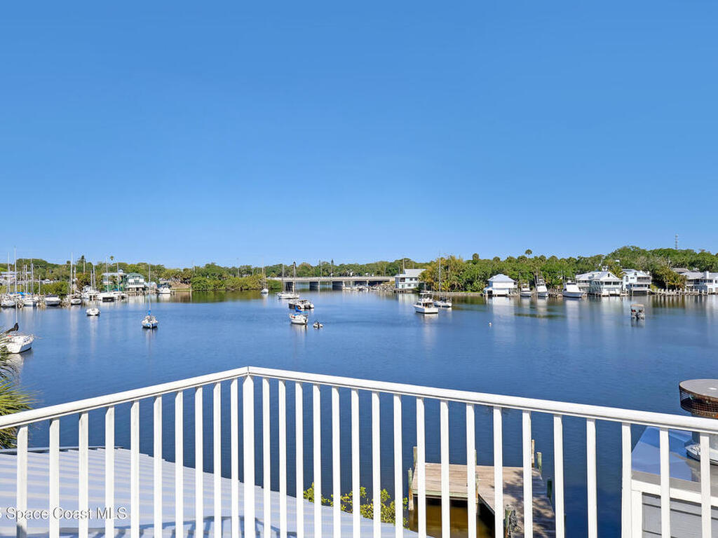 940 W Whitmire Drive, Melbourne, FL 32935