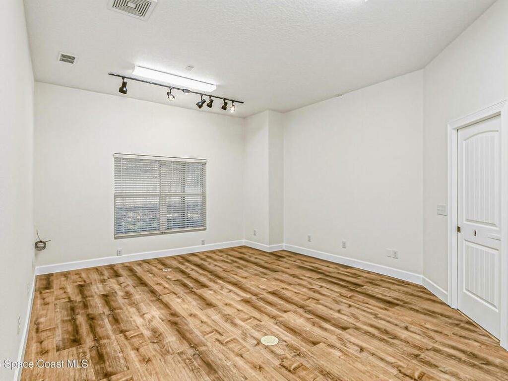 5430 Amy Way, Mims, FL 32754