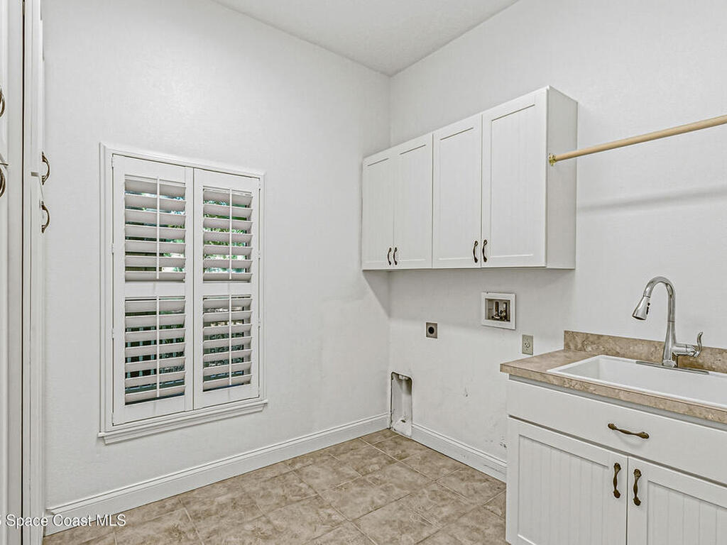 5430 Amy Way, Mims, FL 32754