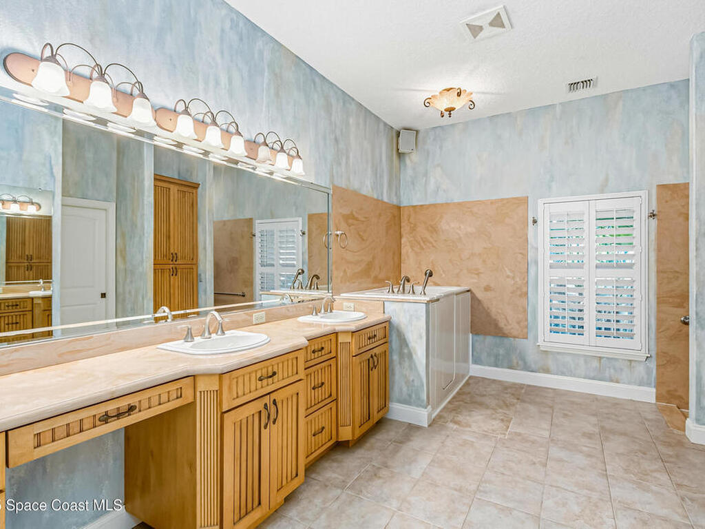 5430 Amy Way, Mims, FL 32754