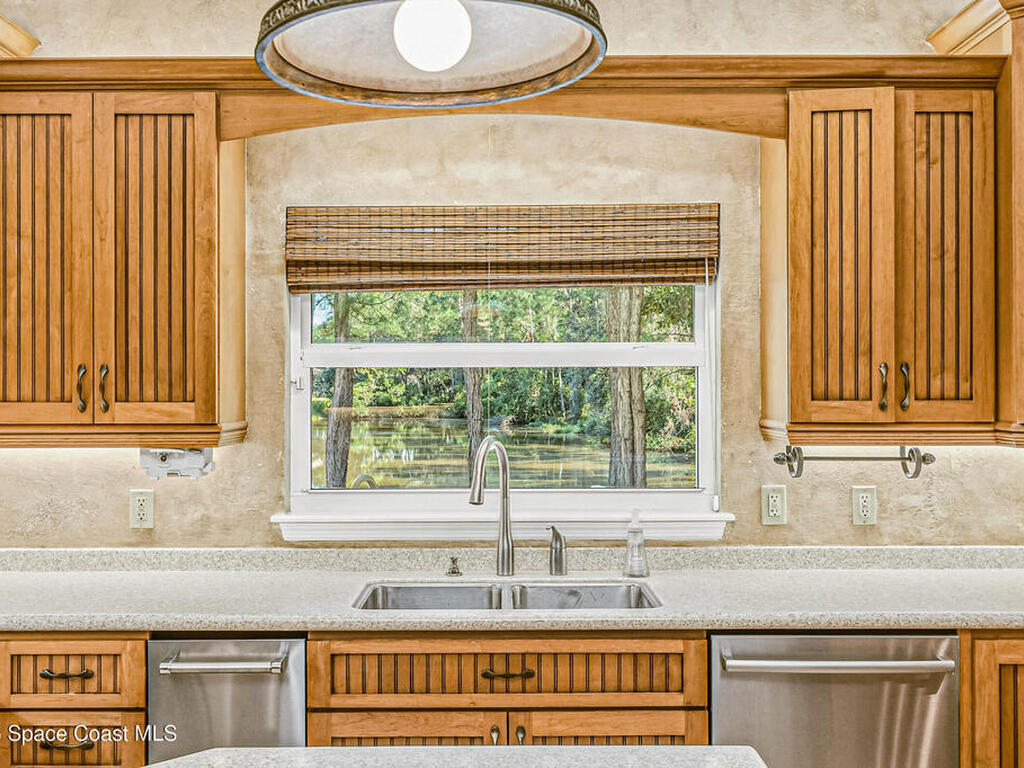 5430 Amy Way, Mims, FL 32754