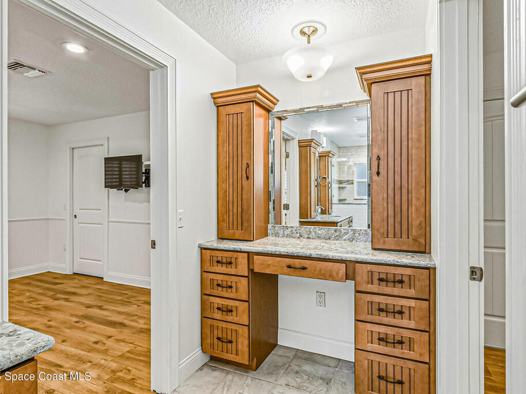 5430 Amy Way, Mims, FL 32754