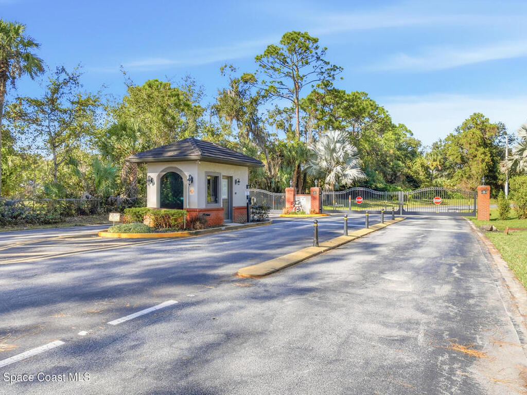 5430 Amy Way, Mims, FL 32754