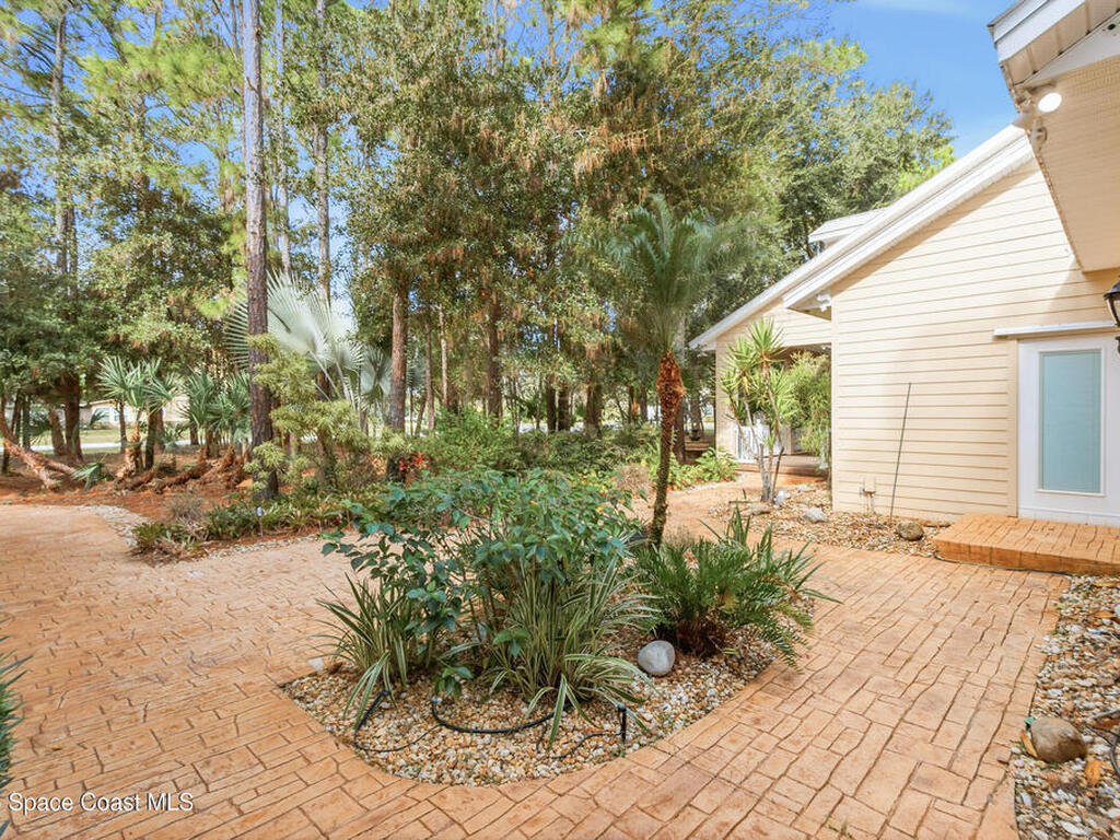 5430 Amy Way, Mims, FL 32754