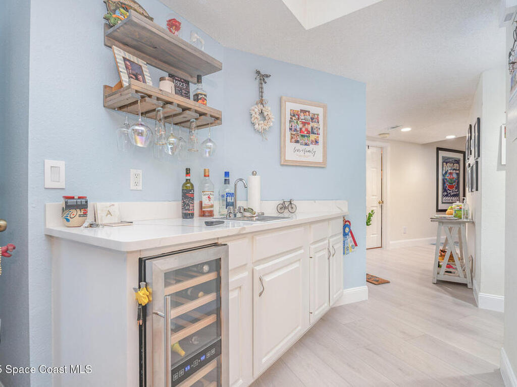 905 N Harbor City Boulevard, Melbourne, FL 32935