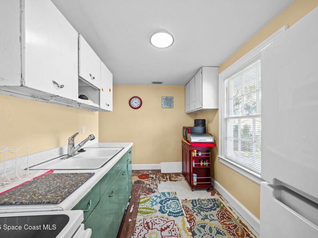 875 N Indian River Drive, Cocoa, FL 32922