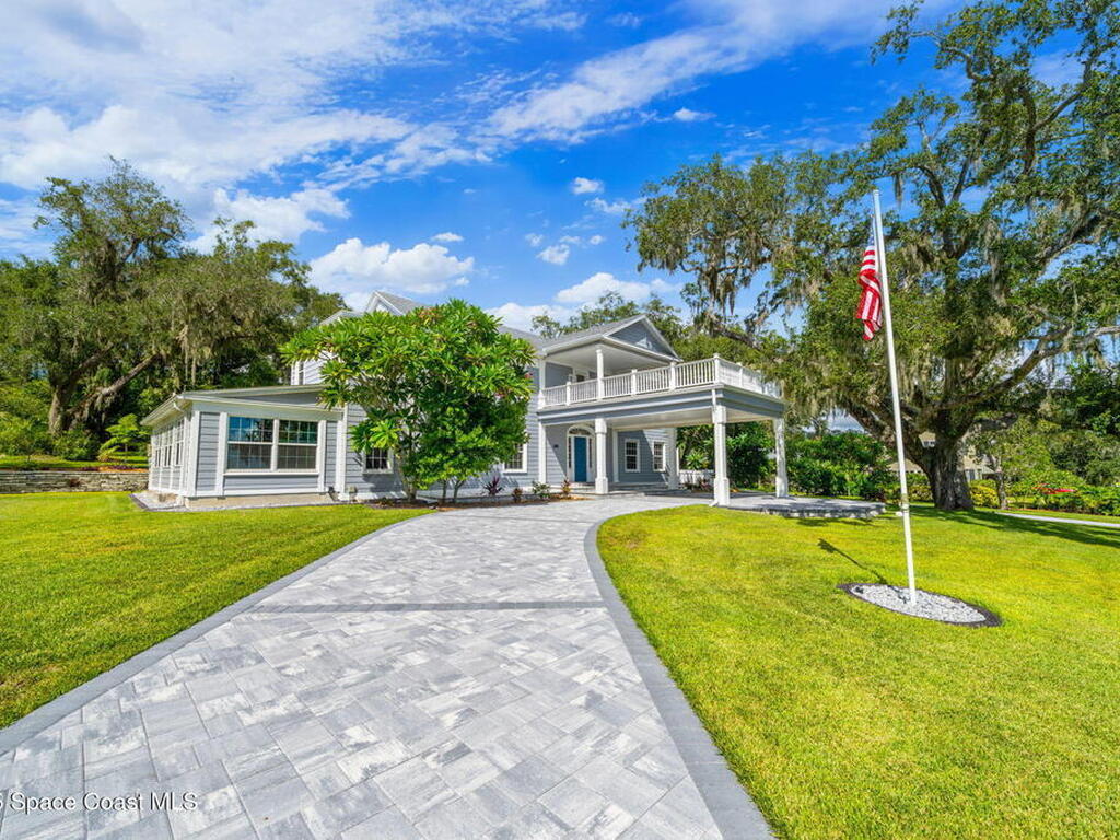 875 N Indian River Drive, Cocoa, FL 32922