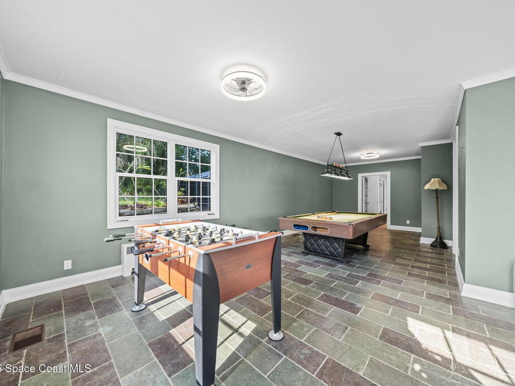 875 N Indian River Drive, Cocoa, FL 32922