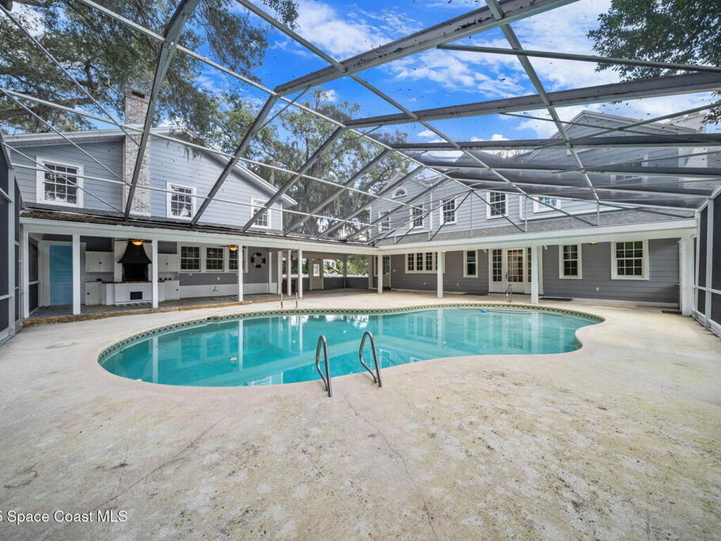 875 N Indian River Drive, Cocoa, FL 32922