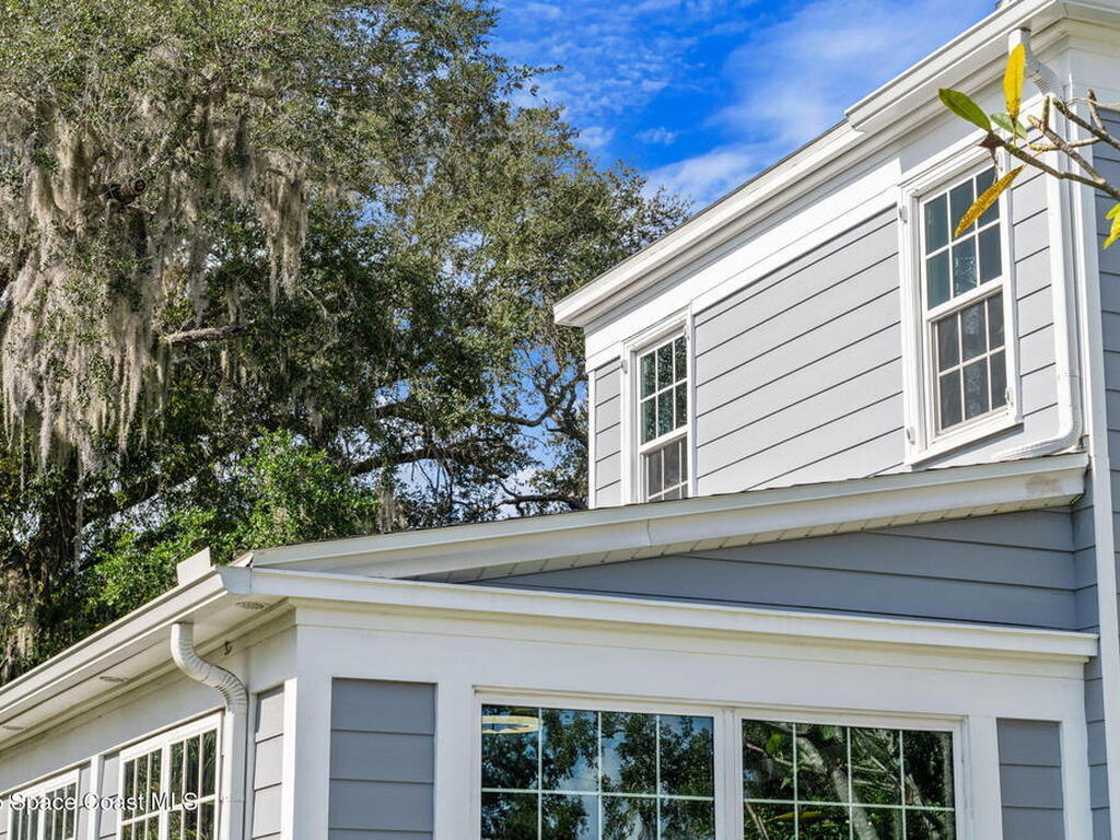 875 N Indian River Drive, Cocoa, FL 32922