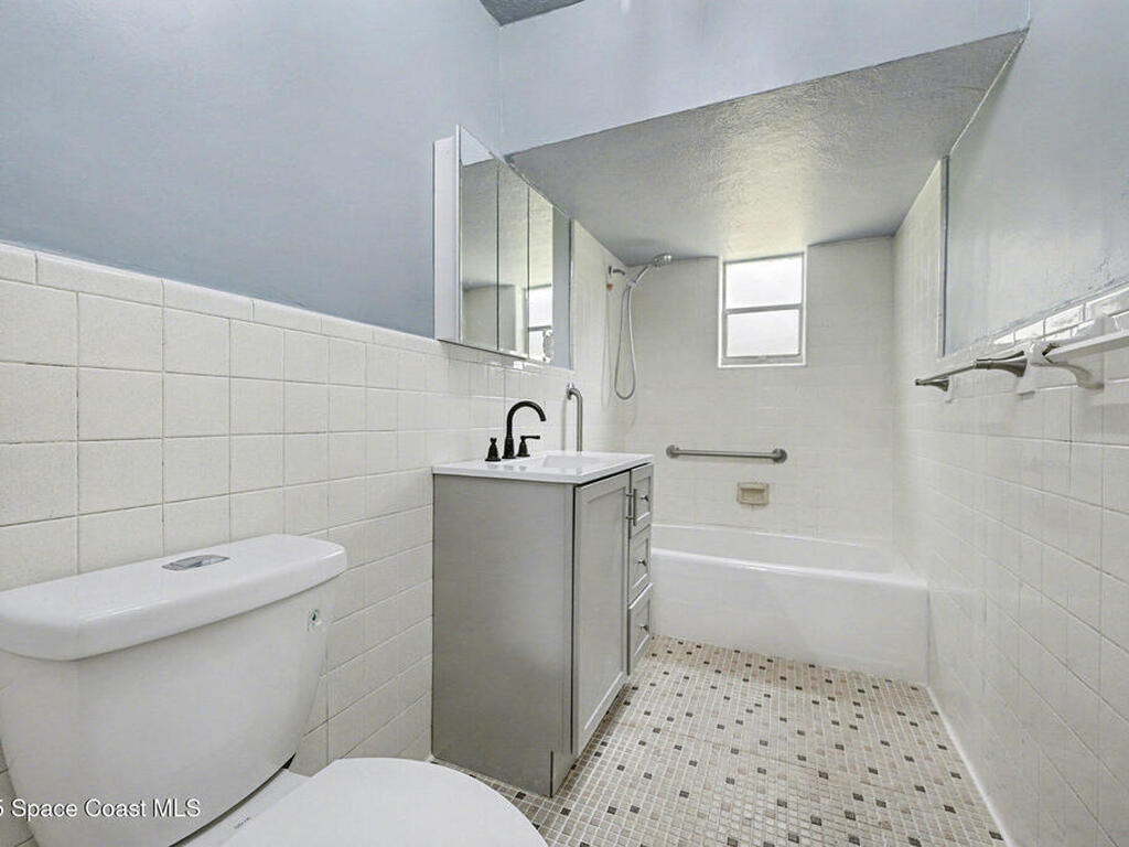 3527 Old Dixie Highway, Mims, FL 32754