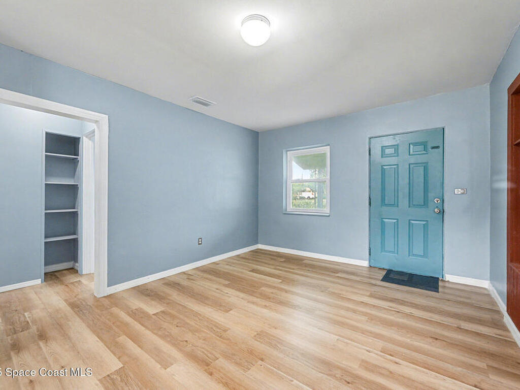 3527 Old Dixie Highway, Mims, FL 32754