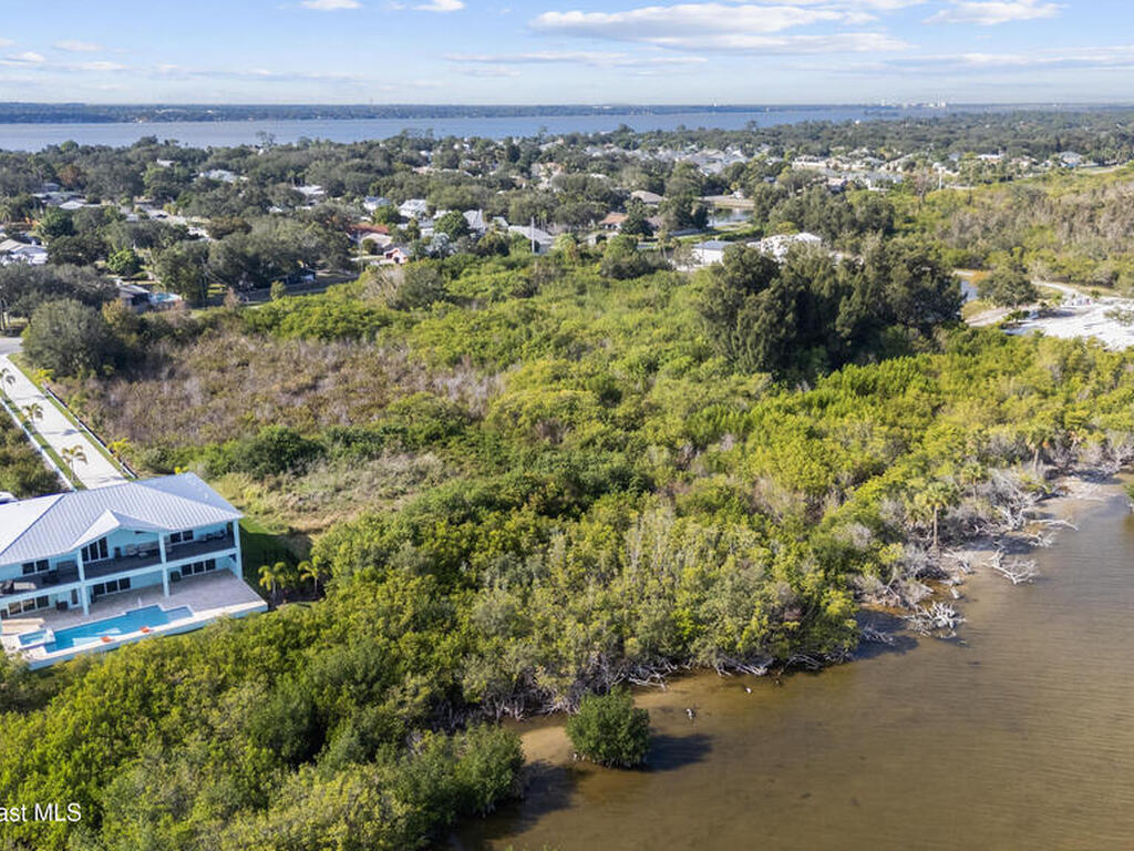 3660 S Courtenay Parkway, Merritt Island, FL 32952