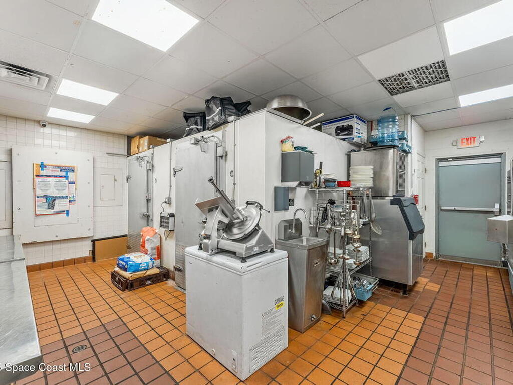 4720 Dixie Highway, Palm Bay, FL 32905