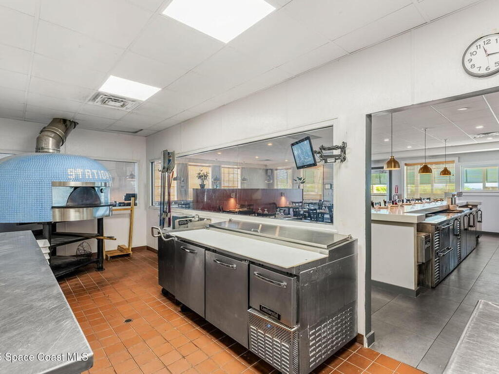 4720 Dixie Highway, Palm Bay, FL 32905