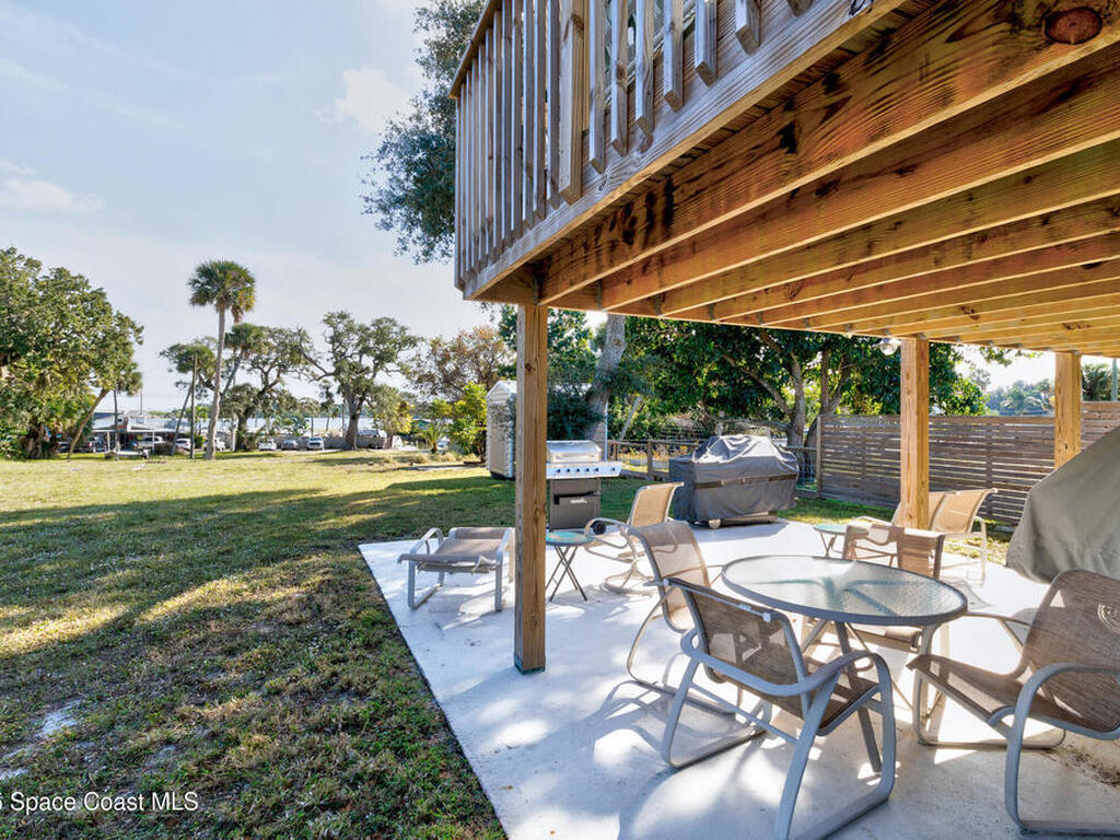 4055 Palm Avenue, Micco, FL 32976