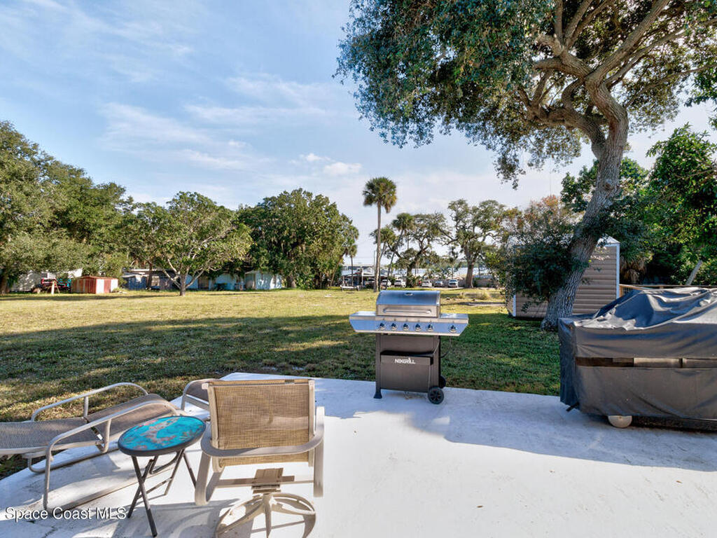 4055 Palm Avenue, Micco, FL 32976