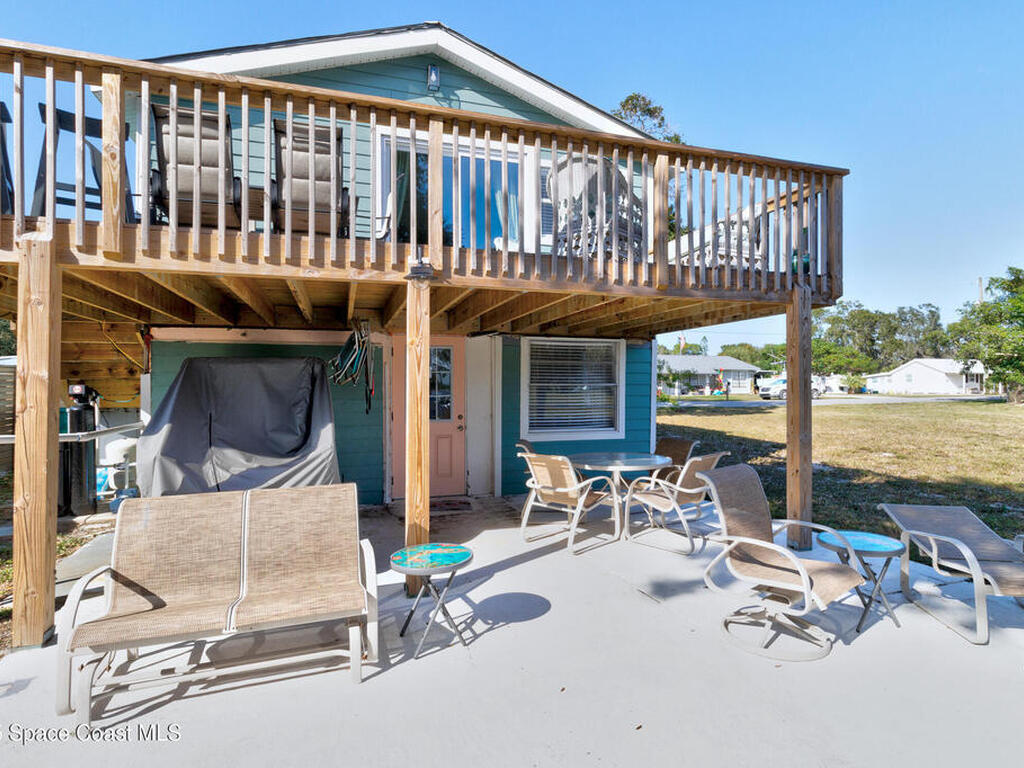 4055 Palm Avenue, Micco, FL 32976