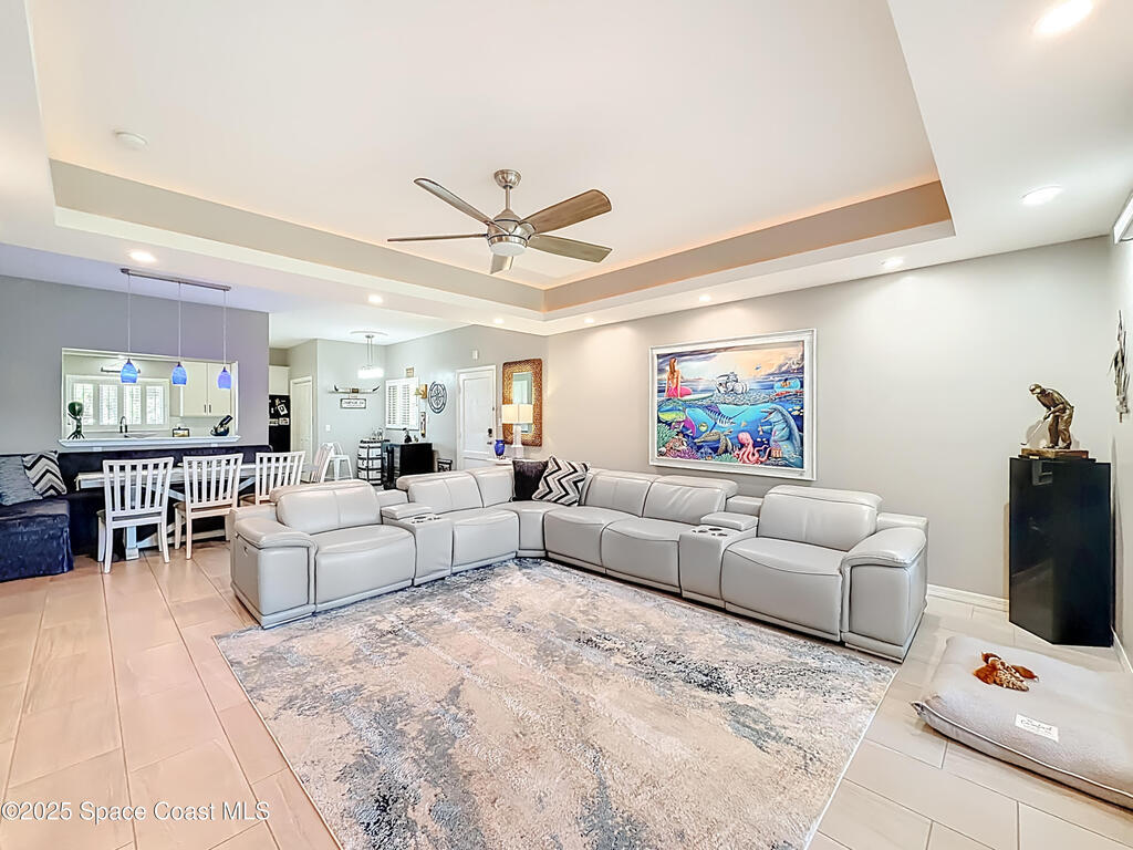 5040 Harmony Circle, Vero Beach, FL 32967