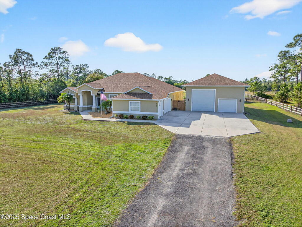 2740 Waring Lane, Malabar, FL 32950
