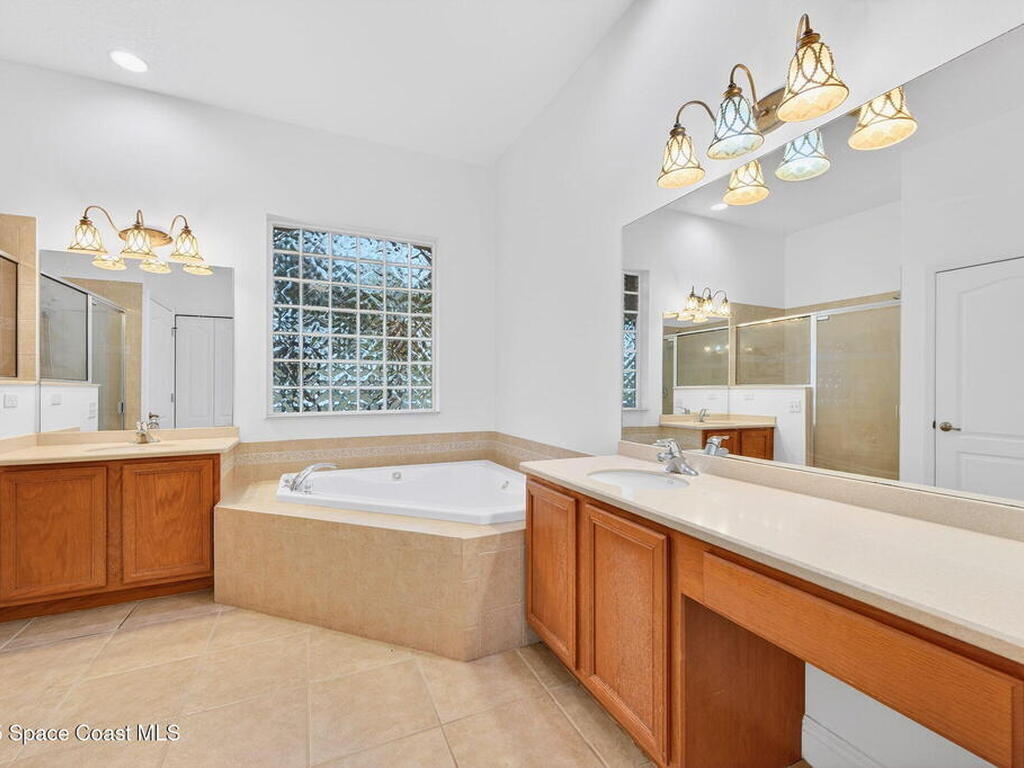 2740 Waring Lane, Malabar, FL 32950