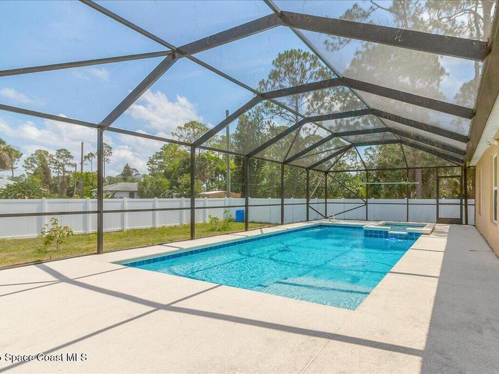 1397 Danbury Street, Palm Bay, FL 32908