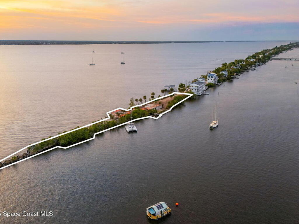 11680 Dragon Point Drive, Merritt Island, FL 32952